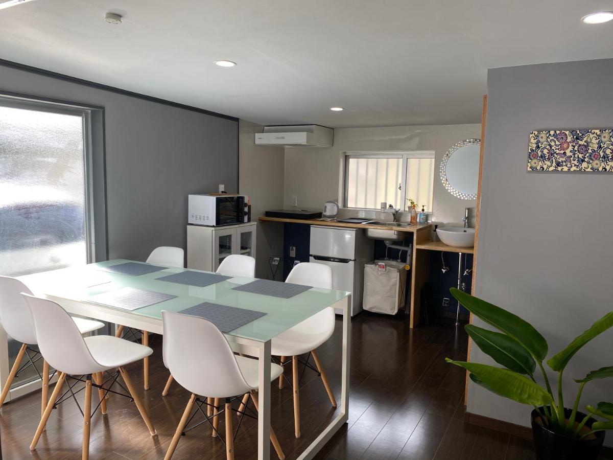 Family Room Okinawa Наха Экстерьер фото